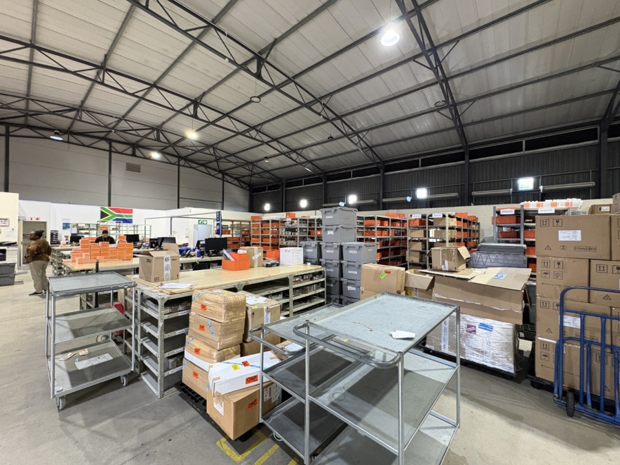 To Let Commercial Property for Rent in Montague Gardens Western Cape